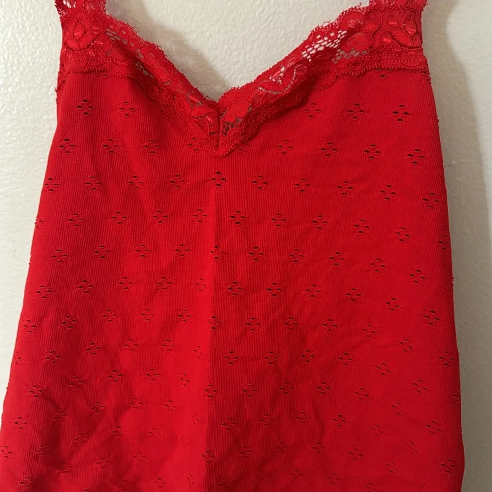 NWOT Free People Intimately Eyelet Seamless Halter Top Size M/L - Picture 7 of 9